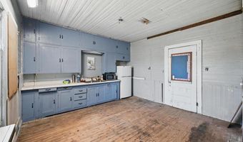 402 S Watson St, Alvarado, TX 76009