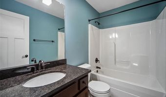 4715 NW 2nd St, Ankeny, IA 50023