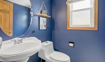 811 Westbury Dr, Algonquin, IL 60102