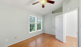 5028 9TH St S, Arlington, VA 22204