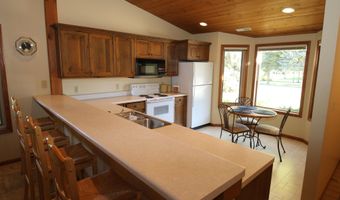 306 Emerald Dr, Arnolds Park, IA 51331