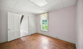 36 CHESTER St, Chester, NH 03036