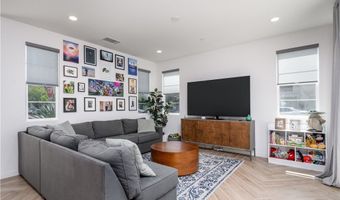 500 S Motif, Anaheim, CA 92805