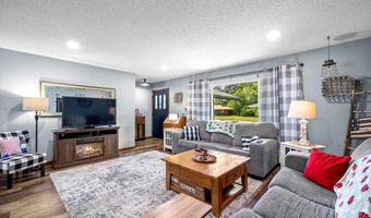 3811 CLIFF St, Wisconsin Rapids, WI 54494