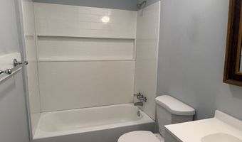 64 Country Place Ct 64, Alpharetta, GA 30005