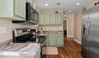 6007 Tyler St, Bay St. Louis, MS 39520