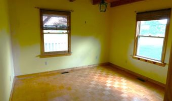 2755 Promise Land Rd, Appomattox, VA 24522