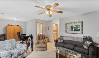 2682 Cutters Grove Cir, Anoka, MN 55303