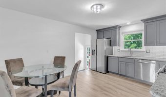 2459 Villa Dr, Arnold, MO 63010
