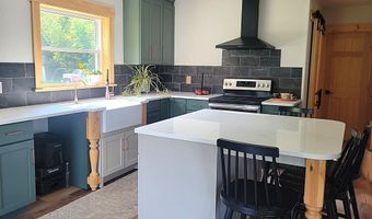 51 Jericho Rd, Berlin, NH 03570