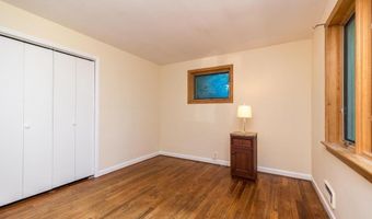 1901 ACORN Ln, Abington, PA 19001