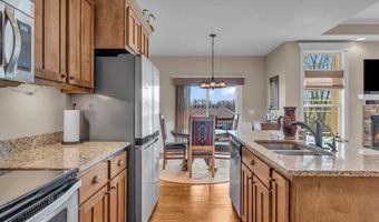 16657 Sandstone Cir, Basehor, KS 66007