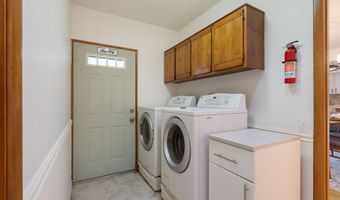 24950 NE AIRPORT Rd, Aurora, OR 97002