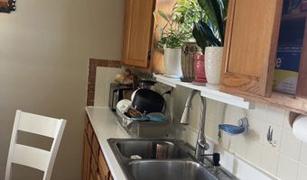 11 Stone St, Danbury, CT 06810