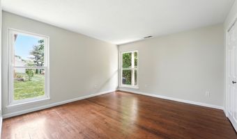 27 Pheasant Run 27, Cromwell, CT 06416