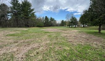 7 Howard Siding Ln, Abbot, ME 04406