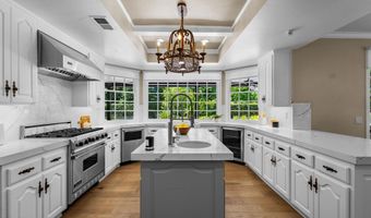 29340 Castlehill Dr, Agoura Hills, CA 91301