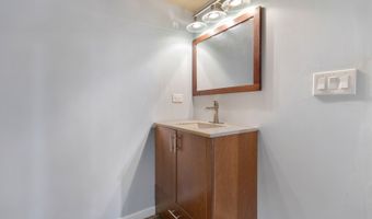323 S Prindle Ave, Arlington Heights, IL 60004