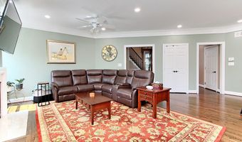 21264 FAIRHUNT Dr, Ashburn, VA 20148