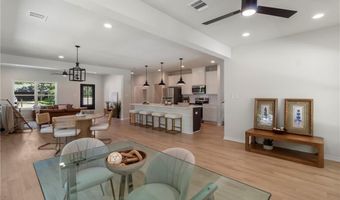 1104 Berkeley St, College Station, TX 77840