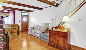 201 UPLAND Ave, Reading, PA 19611