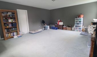 34 Gage St, Augusta, ME 04330