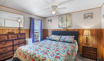 7639 6th St, Bell, FL 32619