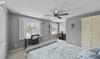 520 Meadowbrook Dr, Adrian, MI 49221