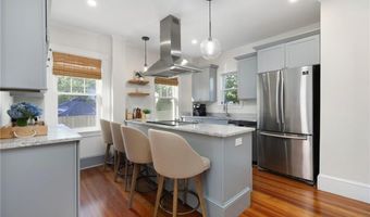 35 Hall Ave, Newport, RI 02840