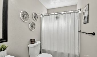 310 Oakridge Dr, Elko, NV 89801