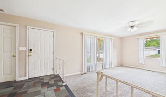 1727 Oakwood Dr, Anderson, IN 46011