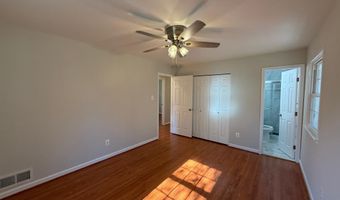 4721 SPRINGBROOK Dr, Annandale, VA 22003