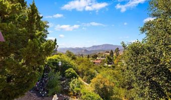 720 Sky Mountain Ln, Alpine, CA 91901
