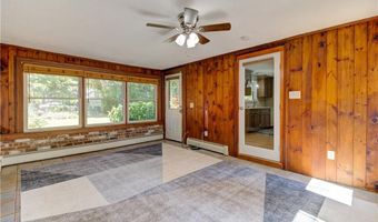 6 Pine Ln, Johnston, RI 02919