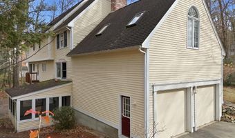 95 Hitching Post Ln, Bedford, NH 03110