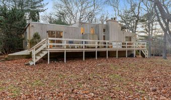 54 Fox Hunt, Amagansett, NY 11930