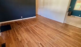 3 Farhills Dr, Athens, OH 45701