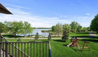 6644 Lamplight Dr, Albertville, MN 55301