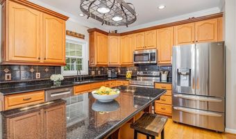 135 Lonetree Cir, Advance, NC 27006
