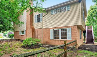 8606 FALKSTONE Ln, Alexandria, VA 22309