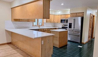 20 Brandywine Cir, Auburn, ME 04210