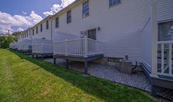 572 Smithfield Rd 8, North Providence, RI 02904