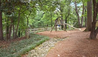 5165 Wellshire Pl, Atlanta, GA 30338