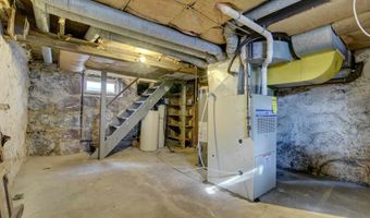 910 2nd Ave, Armstrong, IA 50514