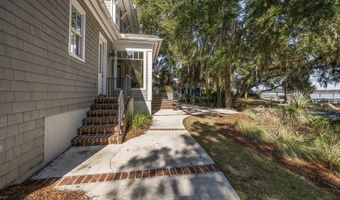 31 Anchorage Way, Beaufort, SC 29902