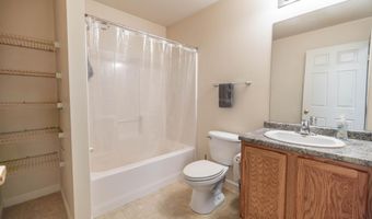 77 Knowles Rd, Belgrade, ME 04917