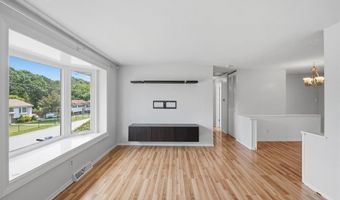 722 Redstone Dr, Allison Park, PA 15101