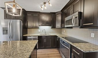 1166 Ledgewood Ln, Avon, IN 46123