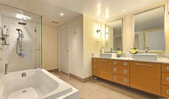 1177 Queen St 3702, Honolulu, HI 96814