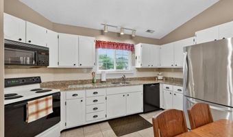 1433 Tahoe Valley Ct, Ballwin, MO 63021